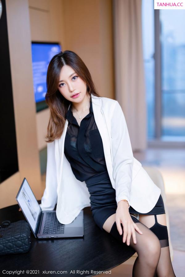 綺裡嘉 绮里嘉 [XiuRen]高清写真图 2021.11.30 No.4285 绮里嘉ula第25张图片